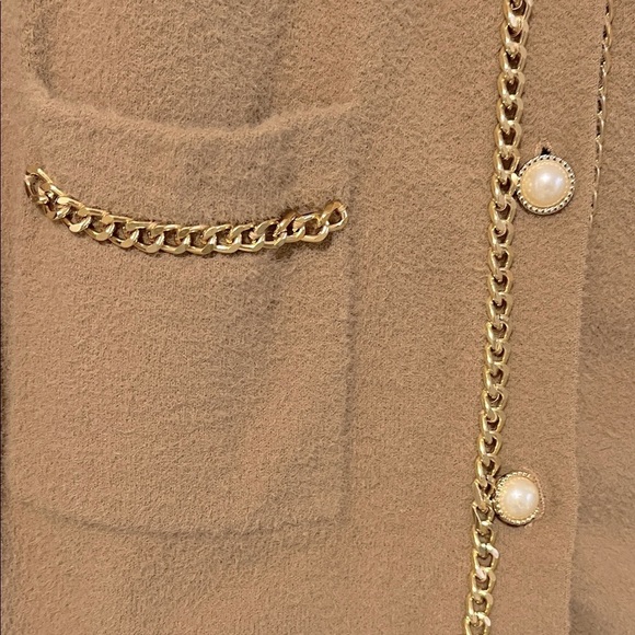 BAILEY Beige Textured Cardigan Pearl Button and Chain Detail, Size L - Picture 9 of 9